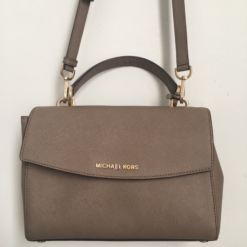 Micheal Kors Ava Small Saffiano Leather Crossbody